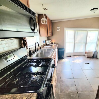 18822 N State Road 1, Spencerville, IN 46788 - photo 6