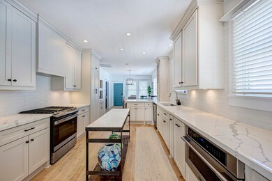 613 Aurora St, Houston, TX 77008 - photo 7