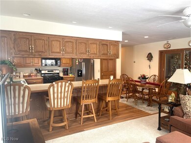 203 Pinehurst Dr unit 18, Dover, OH 44622 - photo 3