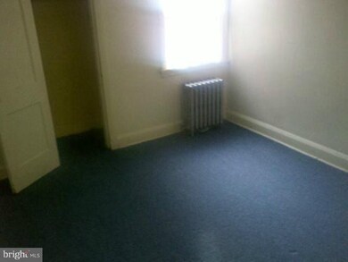 3715 Woodridge Rd, Baltimore, MD 21229 - photo 5