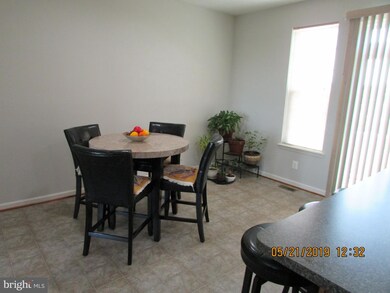8388 Scotland Loop unit 4, Manassas, VA 20109 - photo 5