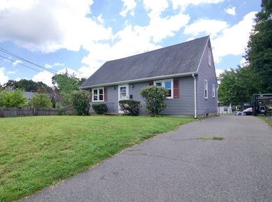 75 Rosella St, Springfield, MA 01118 - photo 2