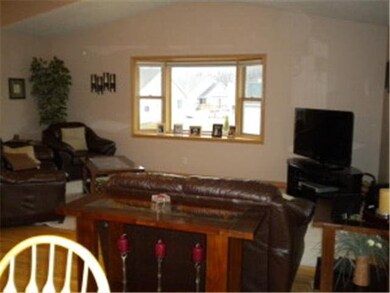 109 Waterford Cir, Winona, MN 55987 - photo 7