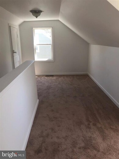 8232 Cornwall Rd, Dundalk, MD 21222 - photo 5