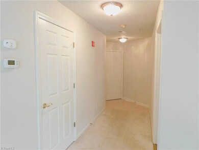 5005 2-C Bass Chapel Rd, Greensboro, NC 27455 - photo 6