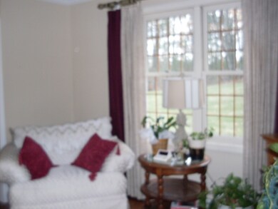 8 Lombardi Cir, Milford, MA 01757 - photo 4