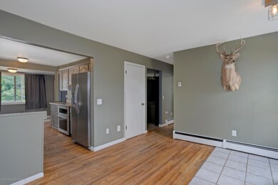 153 N Fourth St_006