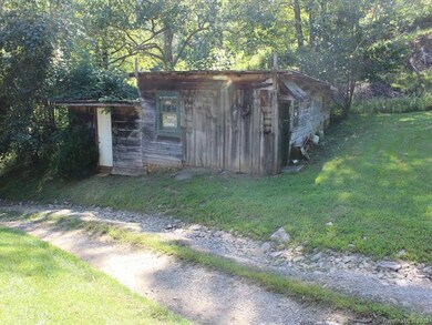 94 Forehand Dr, Burnsville, NC 28714 - photo 5