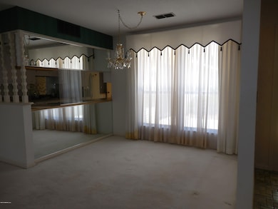 7232 Holiday Hill Cir N, Jacksonville, FL 32216 - photo 5