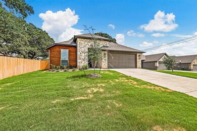 351 E 9th St, Springtown, TX 76082 - photo 2