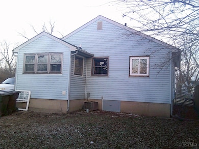 2216 Carolina St, Middletown, OH 45044 - photo 2