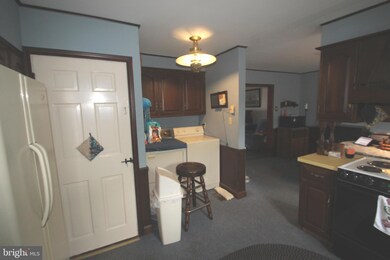 143 E Broad St, New Holland, PA 17557 - photo 6