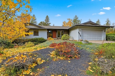 2416 S Crestline St, Spokane, WA 99203 - photo 3