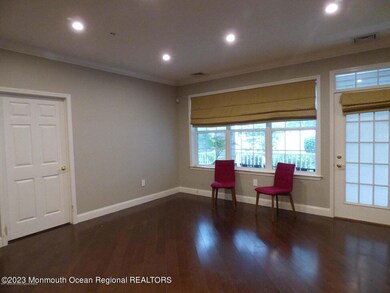 214 Mill Pond Way unit 28, Eatontown, NJ 07724 - photo 4