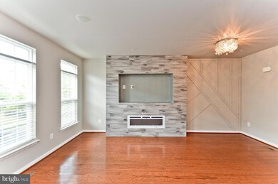 8315 Gibbs Way, Hyattsville, MD 20785 - photo 7