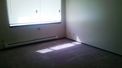 21828 29th Ave S unit 1,2,3, Des Moines, WA 98198 - photo 3