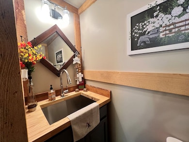 319 A Rupert Wood Ln, Claxton, GA 30417 - photo 6