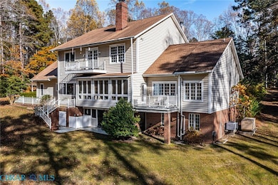 673 Nugent Ln, Weems, VA 22576 - photo 3