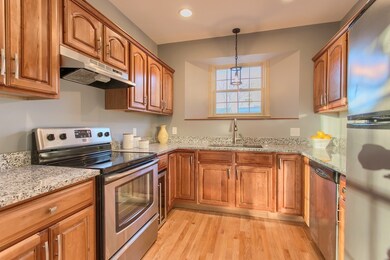 102 State St unit D, Newburyport, MA 01950 - photo 6