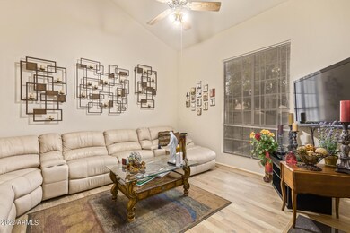 1863 E Vinedo Ln, Tempe, AZ 85284 - photo 4