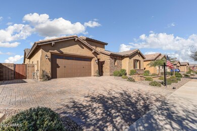 102-FrontLeft_Exterior