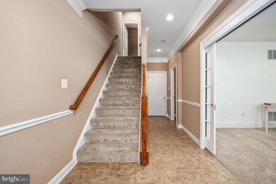 704 Redgate Ln, Woodbridge, VA 22191 - photo 5