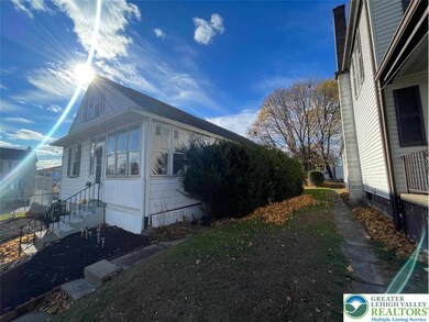 814 Charles St, Luzerne, PA 18709 - photo 6