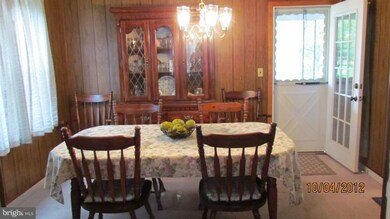 4600 Raspe Ave, Baltimore, MD 21206 - photo 3