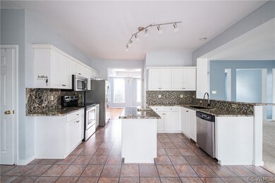 8024 Hampton Crest Cir, Chesterfield, VA 23832 - photo 3