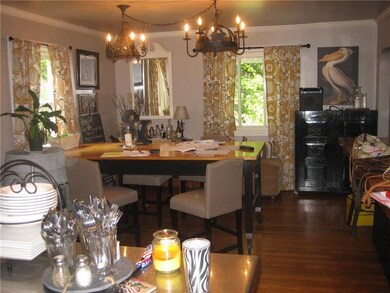 DINNING ROOM