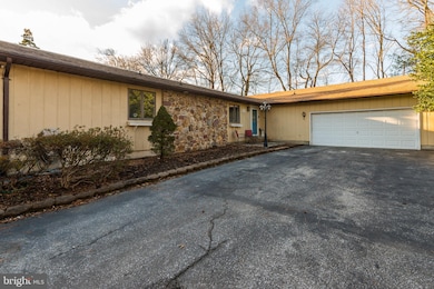 6904 Glenn Dale Rd, Glenn Dale, MD 20769 - photo 3