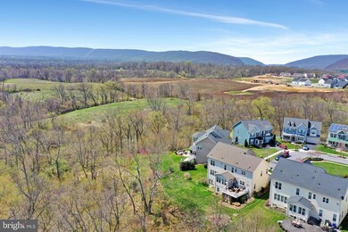 1302 Hope Farm Ct, Brunswick, MD 21716 - photo 3