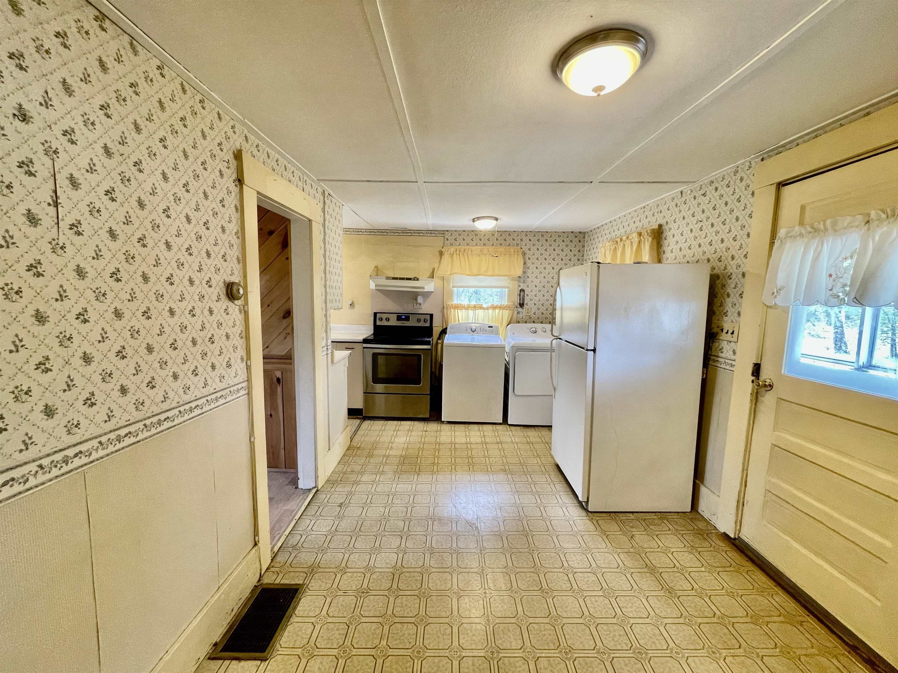 476 Nh Route 25, Warren, NH 03279 - photo 7