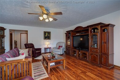 307 Dawn St, Scott Depot, WV 25560 - photo 6