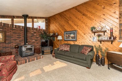 CEDAR PLANK DECOR WALLS