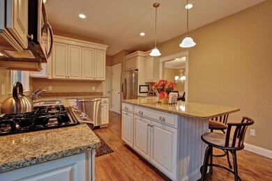 550 Edgell Rd, Framingham, MA 01701 - photo 7