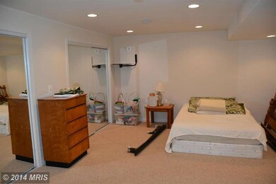 8873 Whitchurch Ct, Bristow, VA 20136 - photo 5