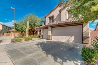 Large 3-Car Garage