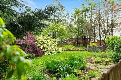 429 Robin Rd, Allentown, PA 18104 - photo 7