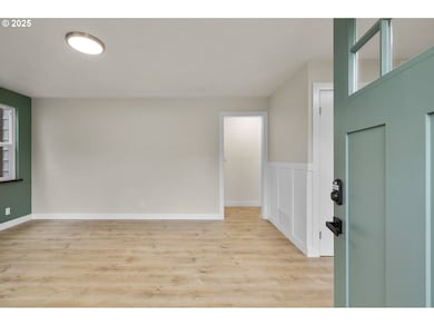 10116 N Hudson St, Portland, OR 97203 - photo 6