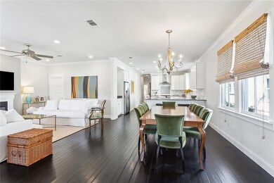 DINING ROOM
16'4