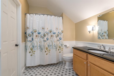 6 Brigadoon Ln, Bedford, NH 03110 - photo 3