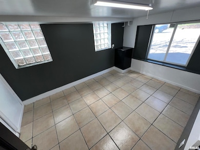 416 W Main St unit A, Peoria, IL 61606 - photo 6