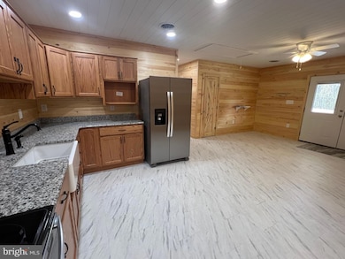 44 Virginia Line Rd, Berkeley Springs, WV 25411 - photo 7