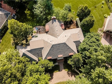 8321 W 102nd St, Overland Park, KS 66212 - photo 3