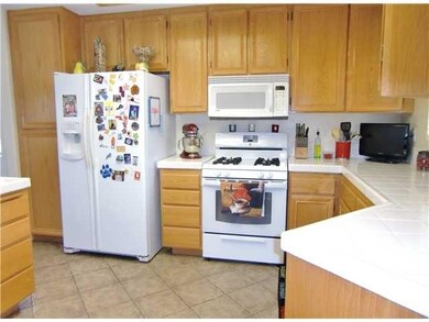 29586 Platanus Dr, Escondido, CA 92026 - photo 4