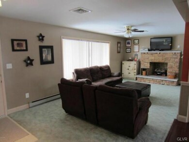422 Skyline Dr, Lehighton, PA 18235 - photo 3