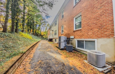 4622 Grandin Rd SW, Roanoke, VA 24018 - photo 7