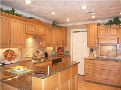 Kitchen. Granite Counter Tops