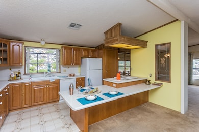 005_Kitchen
